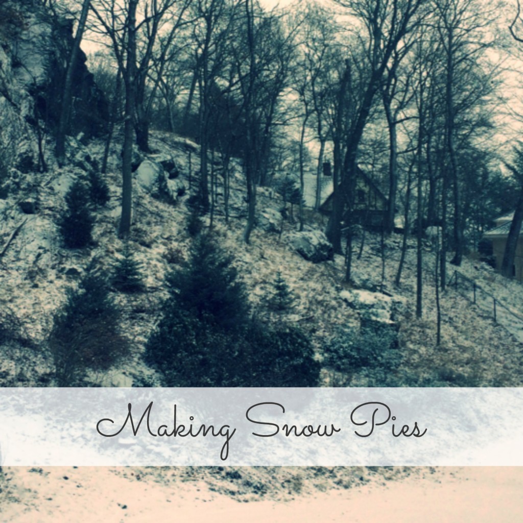Country Kids: making snow pies