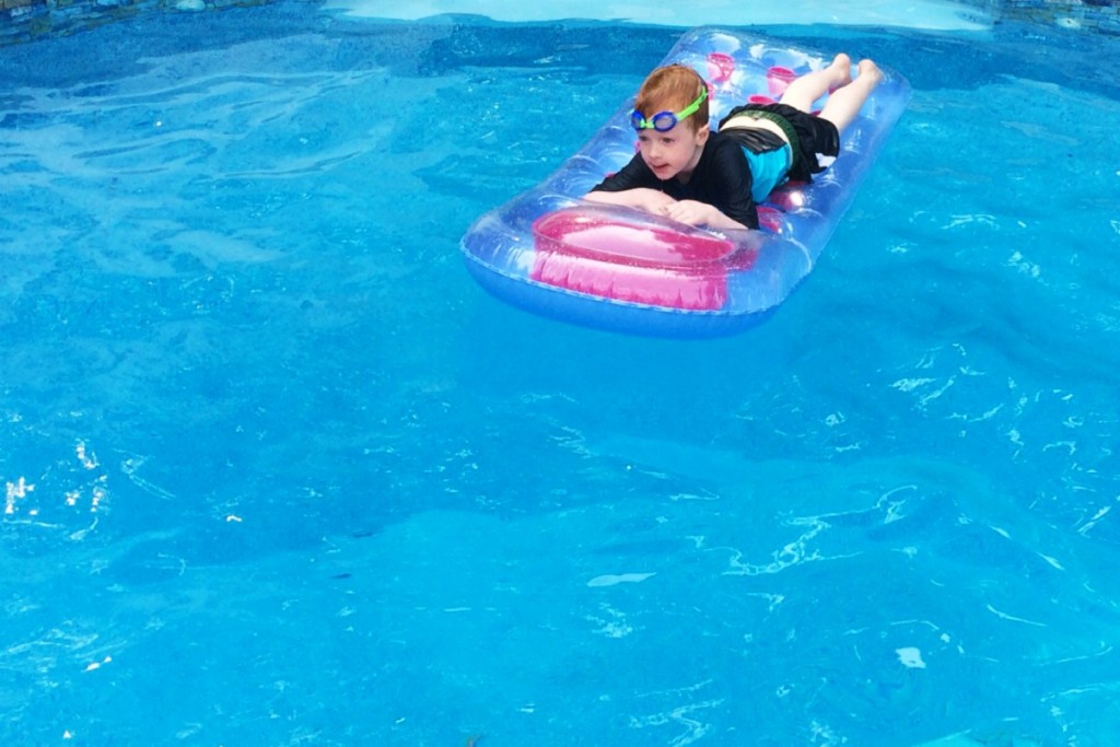 The 6yo Swims 3